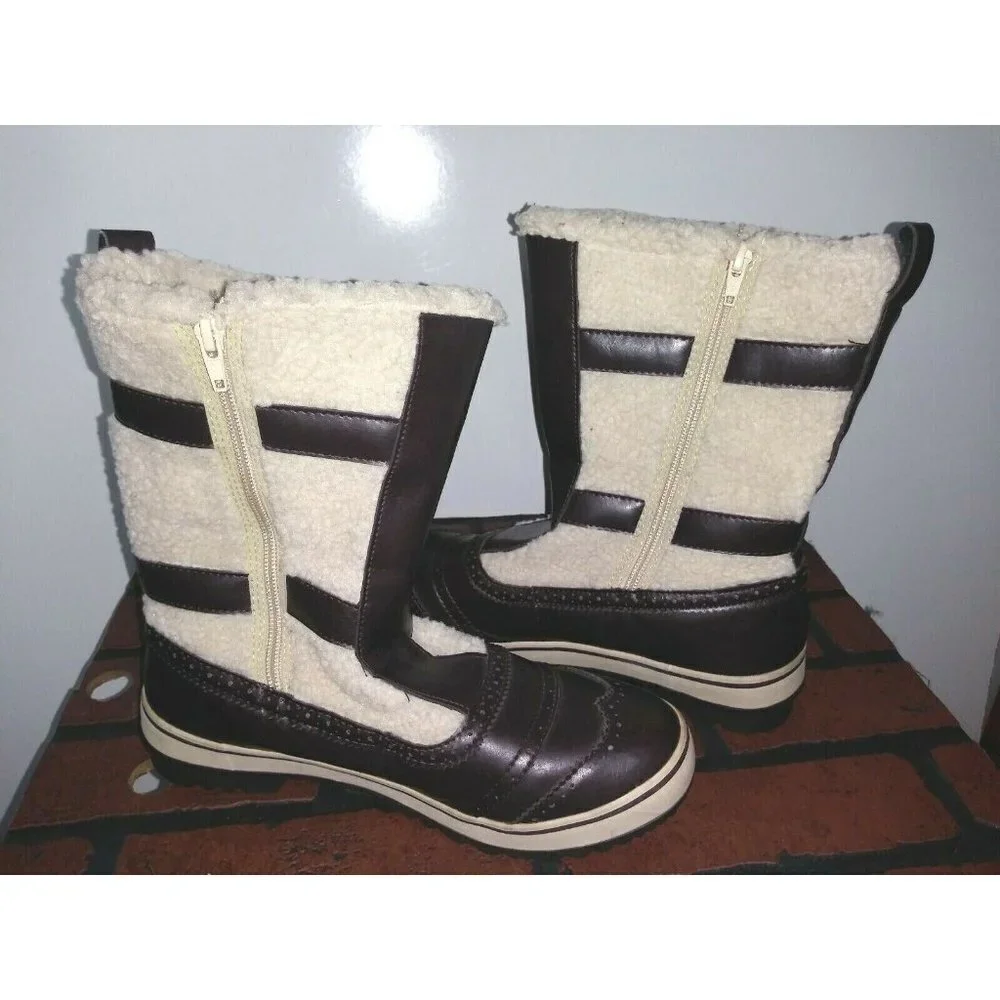Skechers Womens Mid-Calf Boots 9.5M Highlanders Mountain Range winter/snow boots